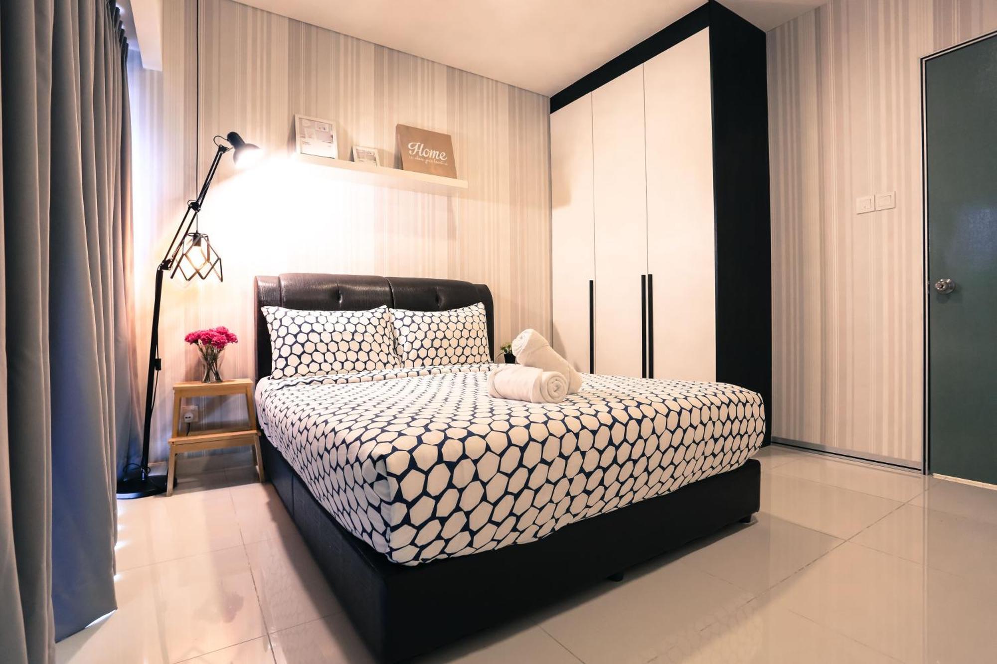 Mercu Summer Suite Klcc @ Penguin Homes Куала-Лумпур Экстерьер фото