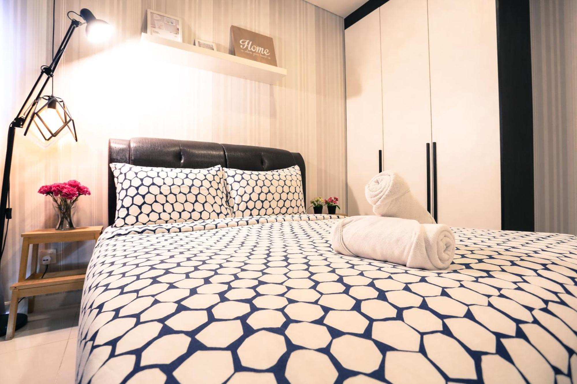 Mercu Summer Suite Klcc @ Penguin Homes Куала-Лумпур Экстерьер фото